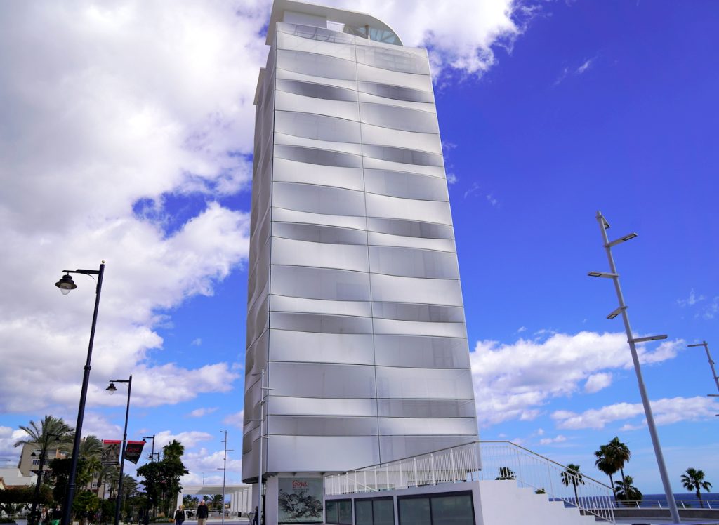 El Ayuntamiento adjudica el mobiliario para la nueva biblioteca de ocho plantas en el Mirador del Carmen